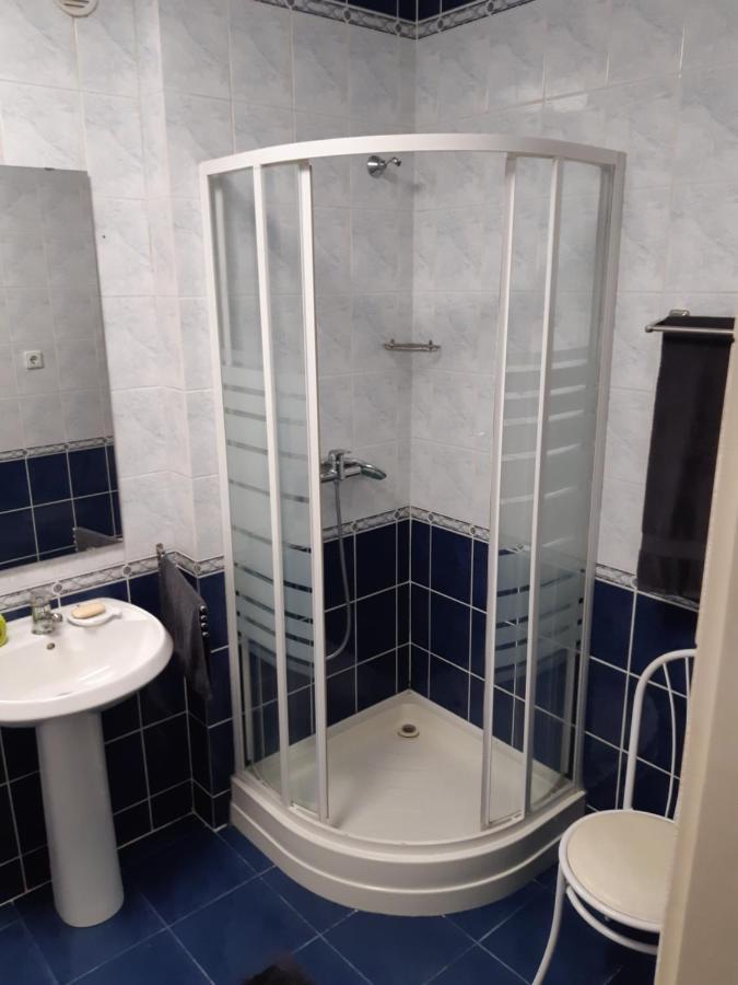 Gabor Pal 1 Apartman 1 Szoba Dunafoldvar 外观 照片
